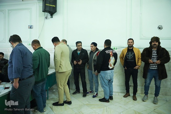 جلوه‌هایی از حضور پرشور مردم در ساعات پایانی انتخابات