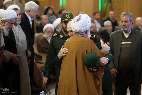 افتتاحیه دومین جشنواره فرهنگی هنری (أنا من حسین)