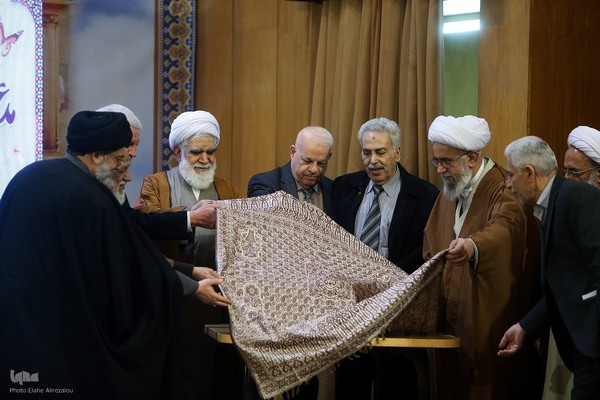 افتتاحیه دومین جشنواره فرهنگی هنری (أنا من حسین)