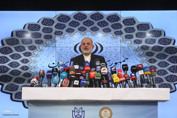 نشست  خبری احمد وحیدی ، وزیر کشور  با اصحاب رسانه