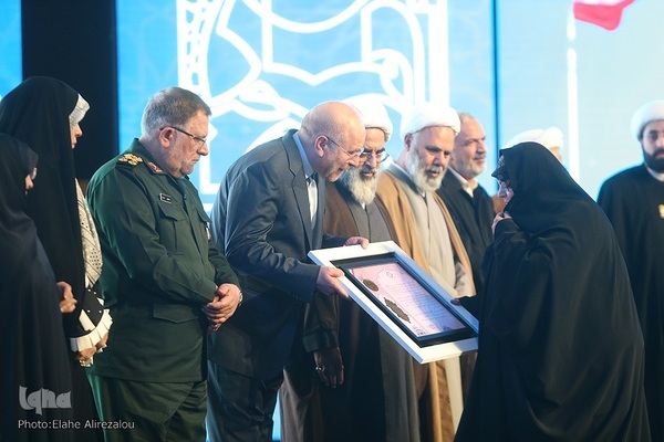 نکوداشت بانوان مبلغ و محفل‌دار قرآنی