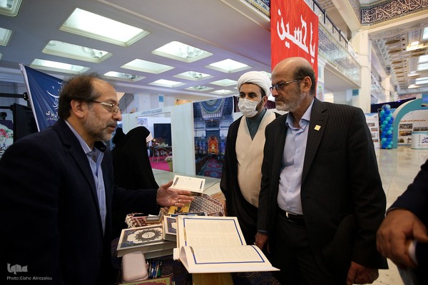 بازدید رئیس جهاد دانشگاهی از سی‌ و‌ یکمین نمایشگاه قرآن کریم