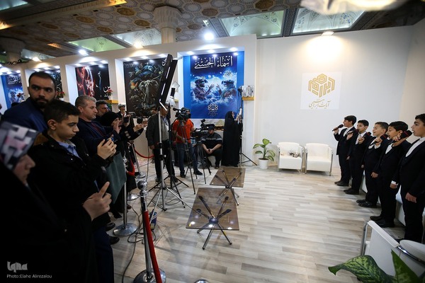 غرفه قرآن و عترت شهرداری در نمایشگاه قرآن