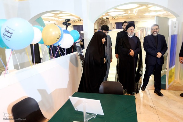 بازدید رئیس جمهور از نمایشگاه قرآن کریم