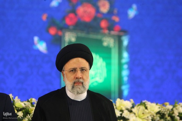 بیست و نهمین آئین تکریم خادمان قرآن کریم