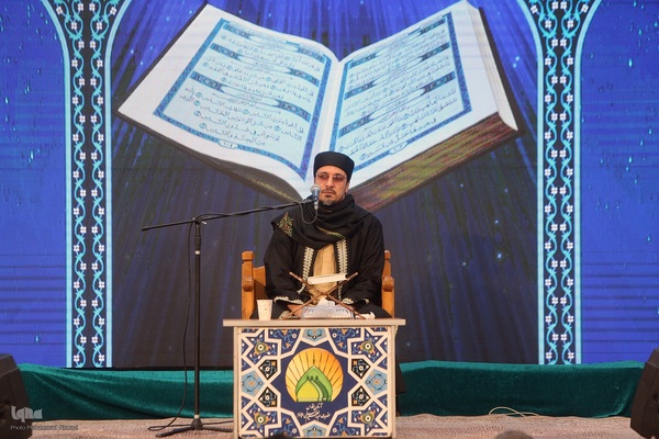 محفل انس با قرآن کریم با حضور قاری مصری احمد شحات
