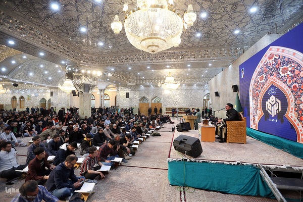 محفل انس با قرآن کریم با حضور قاری مصری احمد شحات