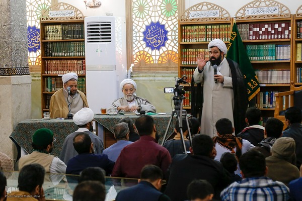 جلسات تفسیر قرآن در حرم رضوی