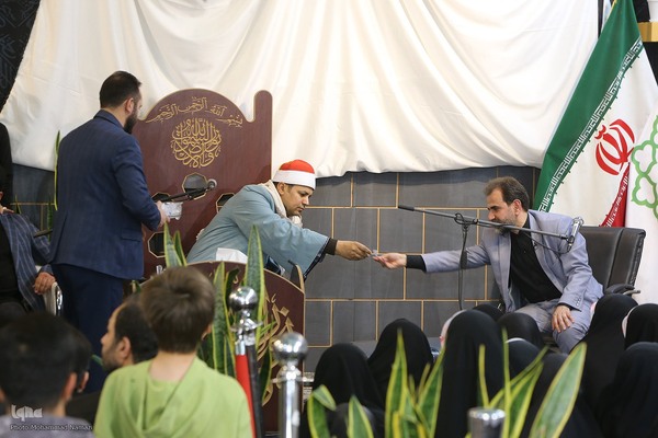 محفل قرآنی با حضور احمد شحات در نمایشگاه قرآن