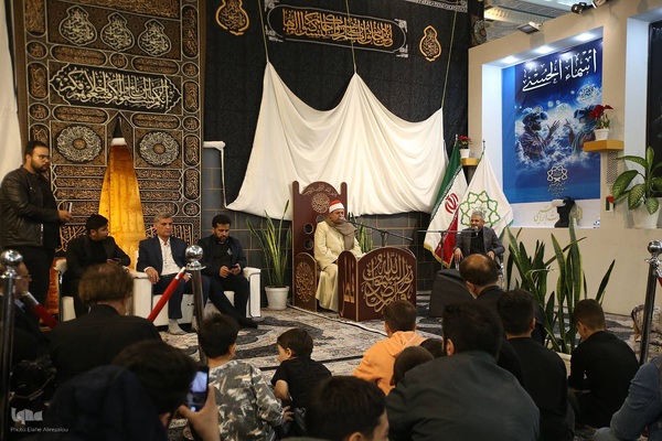 غرفه شورای عالی قرآن شهرداری تهران در آخرین روز نمایشگاه