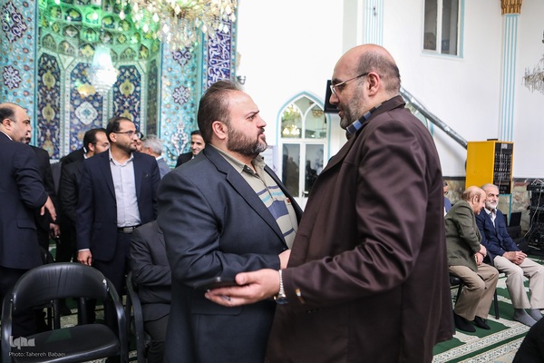 محفل انس با قرآن کریم با حضور شهردار تهران