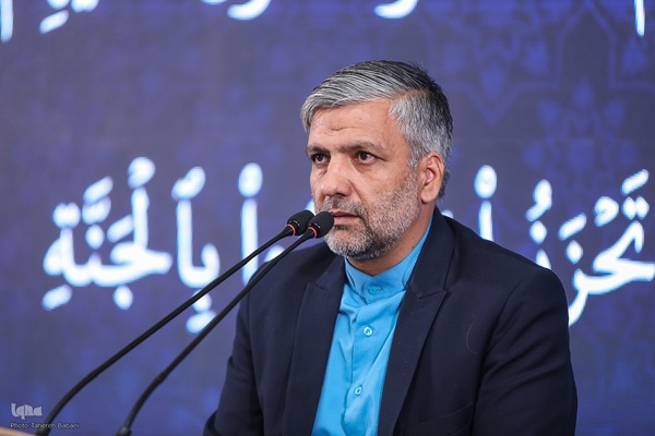 محفل انس با قرآن کریم با حضور شهردار تهران