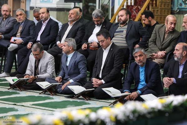 محفل انس با قرآن کریم با حضور شهردار تهران