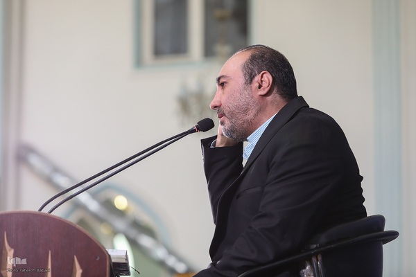 محفل انس با قرآن کریم با حضور شهردار تهران