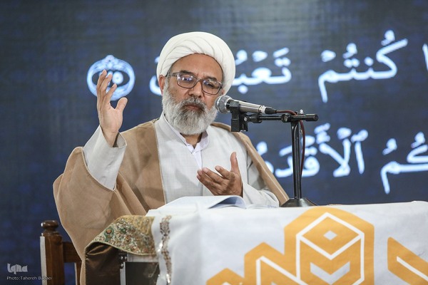 محفل انس با قرآن در مسجد سیدالشهدا