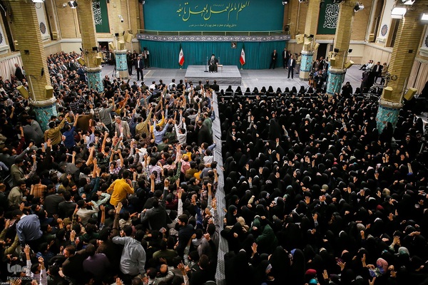 دیدار رمضانی دانشجویان با رهبر انقلاب