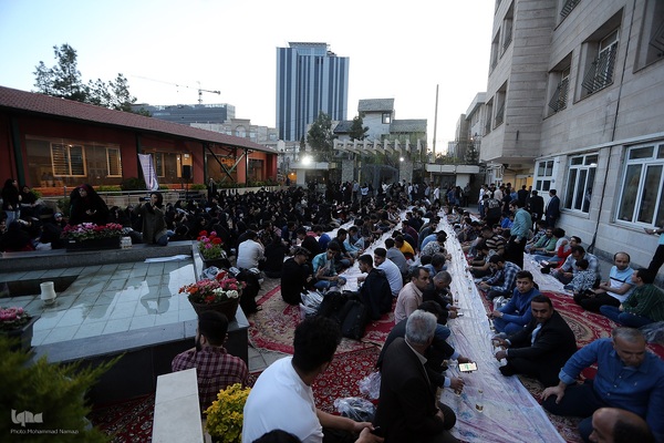 محفل دانشجویی انس با قرآن كريم در دانشگاه علم و فرهنگ