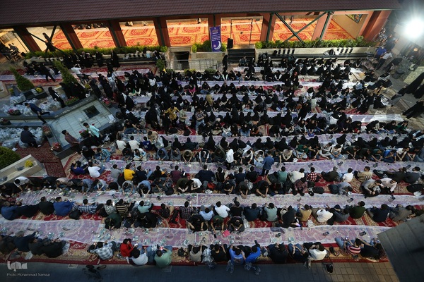 محفل دانشجویی انس با قرآن كريم در دانشگاه علم و فرهنگ