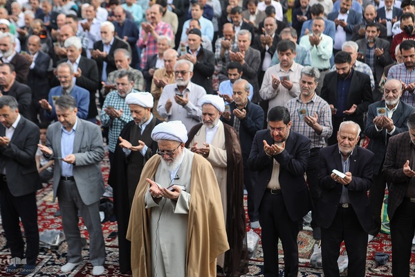 نماز عید سعید فطر در حرم حضرت عبدالعظیم(ع)