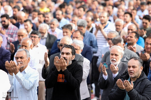 نماز عید سعید فطر در حرم حضرت عبدالعظیم(ع)