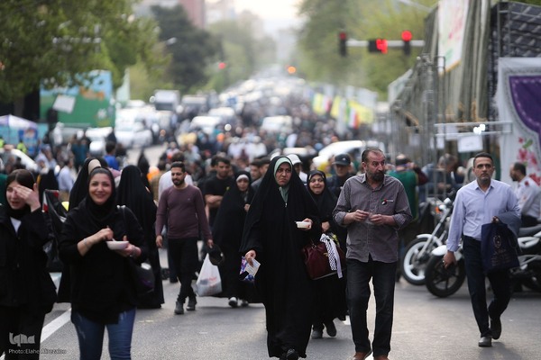 حواشی نماز بندگی و همبستگی عید فطر در تهران