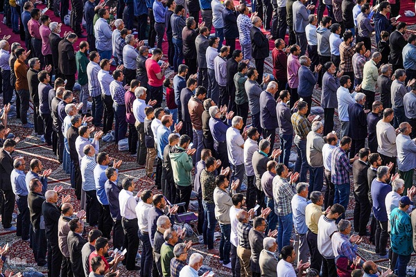 نماز عید فطر در حرم شاهچراغ (ع)
