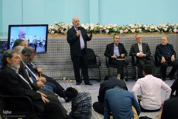 هجدهمین جلسه تلاوت و استماع قرآن کریم