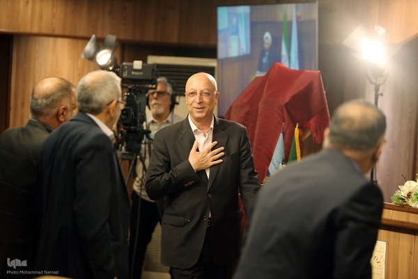 محمدعلی زلفی‌گل وزیر علوم در مراسم گرامیداشت یاد استاد کریم مجتهدی به نام یک عمر معلم