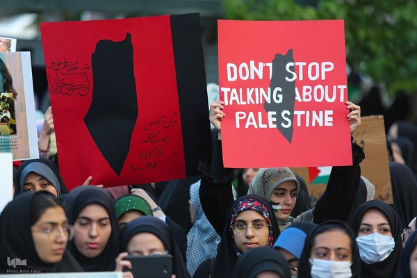 تجمع دانشگاهیان دانشگاه‌های شیراز در حمایت از خیزش دانشجویان آمریکا و اروپا