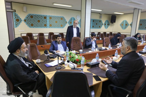 بازدید نماینده ولی فقیه در امور حج و زیارت از ایکنا