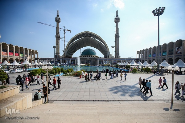 حال و هوای نمایشگاه کتاب در روز انتخابات