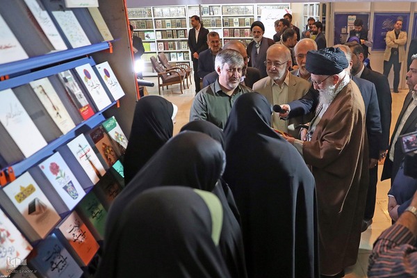 بازدید از سی‌وپنجمین نمایشگاه بین‌المللی کتاب تهران