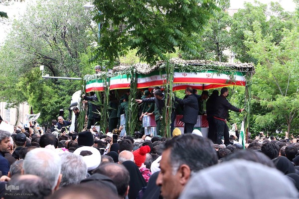 تشییع شهدای خدمت در تبریز