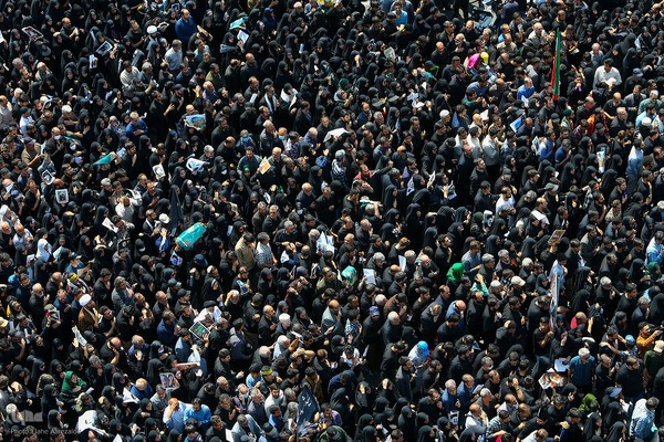 تشییع پیکر رئیس جمهور شهید در تهران (۲)