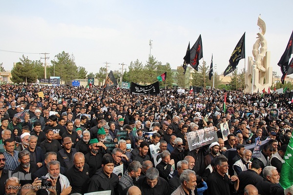 تشیع شهید آیت الله رئیسی و دو تن از همراهان در بیرجند