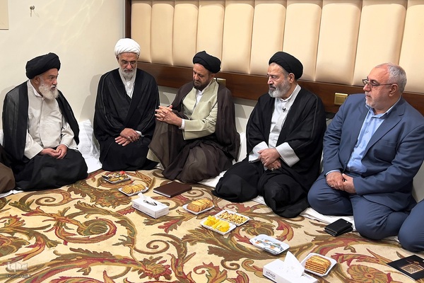 دیدارمسئولان حوزه حج و زیارت با نمایندگان دفاتر مراجع عظام تقلید