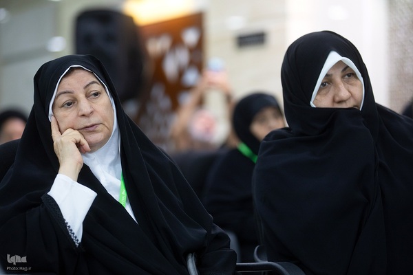 مراسم تجلیل از خانواده معظم شهدا