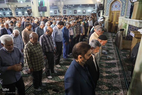 نماز عید قربان در حرم حضرت عبدالعظيم(ع)