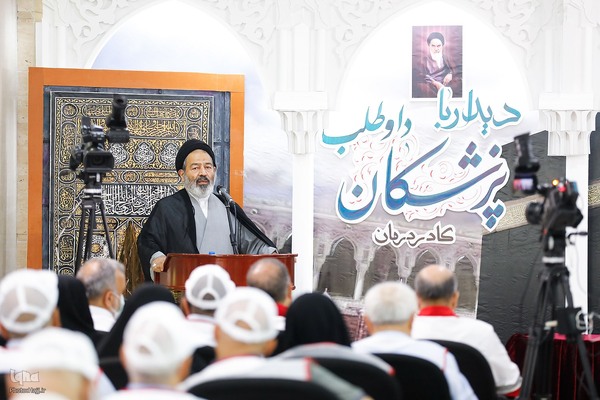 دیدار با پزشکان و کادر درمان داوطلب در حج 1403