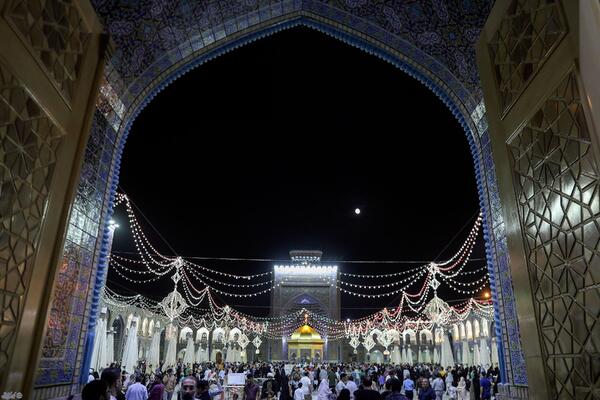 حرم مطهر رضوی در شب عید غدیر