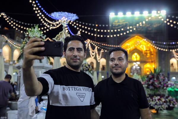 حرم مطهر رضوی در شب عید غدیر