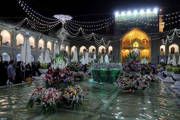 حرم مطهر رضوی در شب عید غدیر