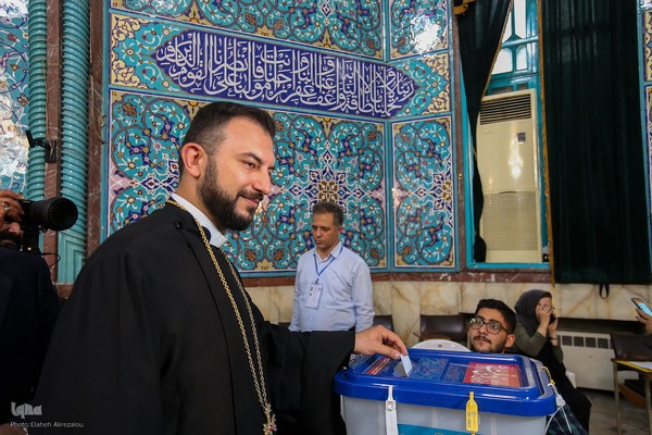 انتخابات چهاردهمین دوره ریاست جمهوری در حسینیه ارشاد