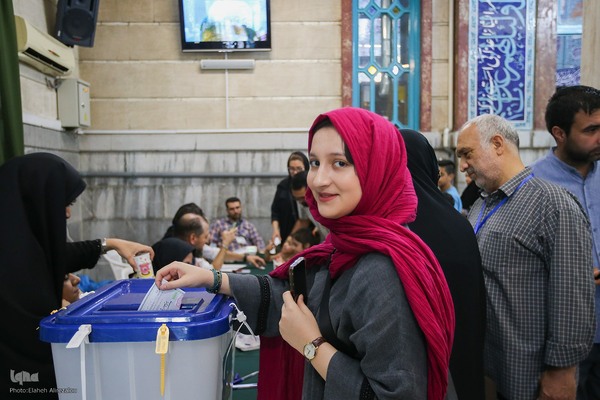 انتخابات چهاردهمین دوره ریاست جمهوری در حسینیه ارشاد