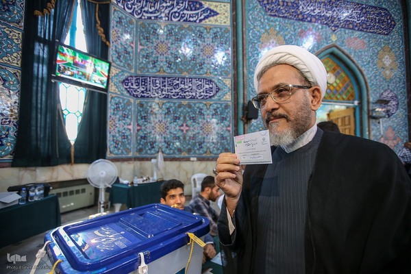 انتخابات چهاردهمین دوره ریاست جمهوری در حسینیه ارشاد