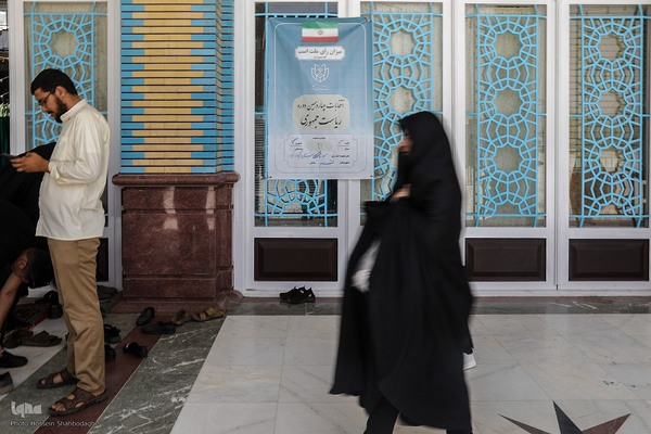 چهاردهمین دوره انتخابات ریاست جمهوری در حرم حضرت معصومه(س) و مسجد مقدس جمکران