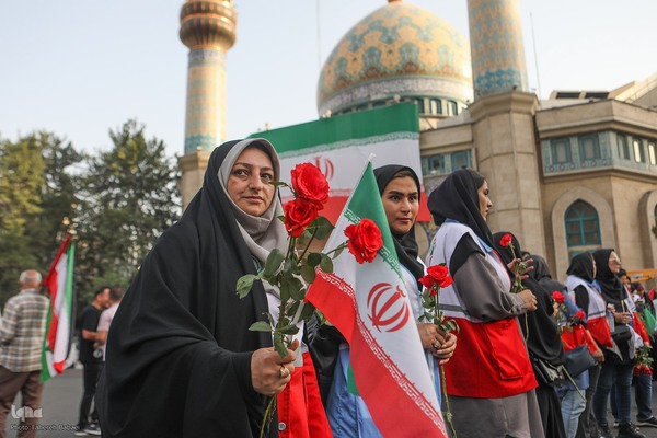 استقبال مردمی از خانواده های شهدا و بازماندگان غزه