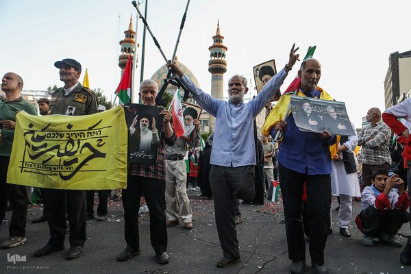 استقبال مردمی از خانواده های شهدا و بازماندگان غزه