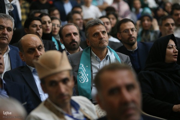 حضور مسعود پزشکیان در حرم امام راحل