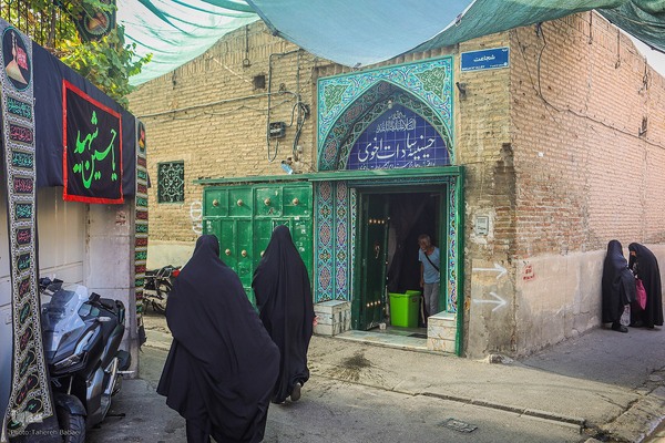 عزاداری چهارمین روزمحرم در تکیه سادات اخوی